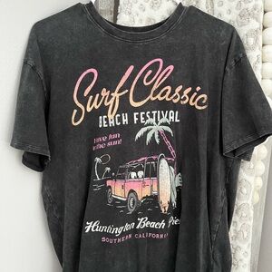 Hollister never worn graphic tee